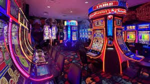 818solts တိုက်ရိုက်ကာစီနို Real Dealer Baccarat Roulette Live Streaming မြန်မာ ကစားသမားများ